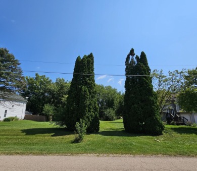 Lake Lot For Sale in Lake Holiday, Illinois