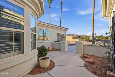 Stunning, move-in ready 3 bedroom + den, 2.5 bath home on a - photo 9