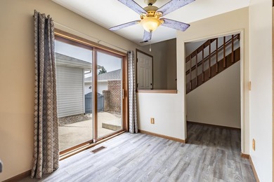 FISH BOAT GOLF AND VACATION AT HOME IN THIS 2 STORY TOWNHOUSE IN - photo 10