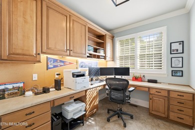 Welcome to an extraordinary waterfront community residence where - photo 12