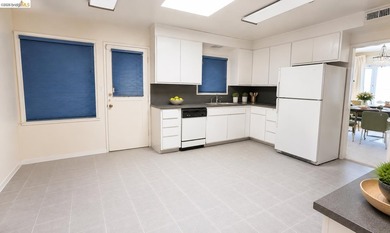 Perched in a prime Oakland location, 618 Prospect Avenue - photo 3