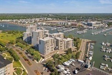 Waterfront living with views, value, and amenities! Enjoy - photo 23