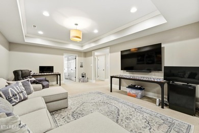 Welcome to an extraordinary waterfront community residence where - photo 26