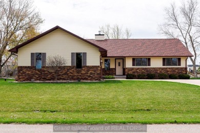 Lake Home For Sale in Grand Island, Nebraska