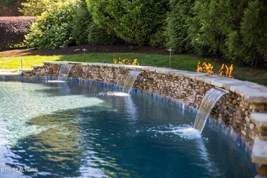Welcome to an extraordinary waterfront community residence where - photo 35