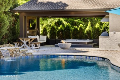 Welcome to an extraordinary waterfront community residence where - photo 37
