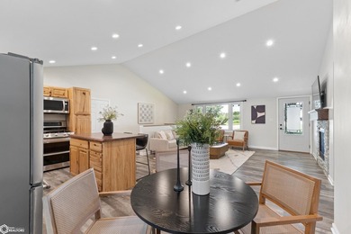 Welcome home to this beautifully updated 4-bedroom, 2-bath ranch - photo 7