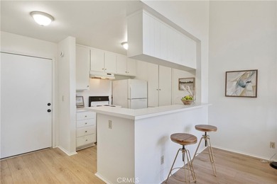 Experience comfort and coastal calm in this beautifully situated - photo 7