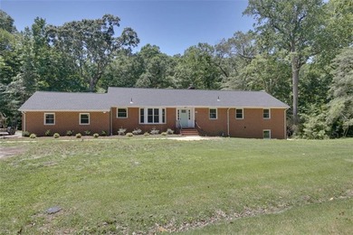 Highly desirable Marlbank Farm Community is where you will find - photo 1