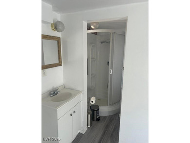 ONE Car garage ,2 Bedroom Home with a large covered deck and