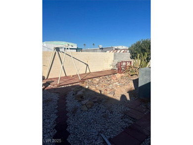 ONE Car garage ,2 Bedroom Home with a large covered deck and