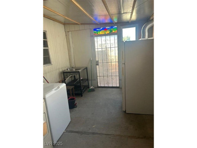 ONE Car garage ,2 Bedroom Home with a large covered deck and