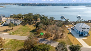 Build your dream home on the water surrounded by oak trees. Wake - photo 5