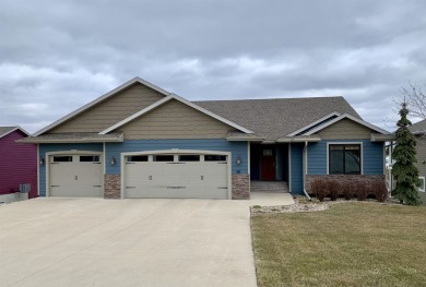 Lower Gar Lake Home Sale Pending in Milford Iowa