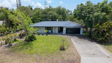 Caloosahatchee River Home For Sale in Fort Myers Florida