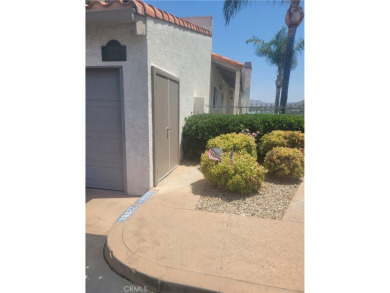 Lake Condo For Sale in Canyon Lake, California