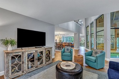 Unique home with a covered, heated pool and bi-fold doors that - photo 14