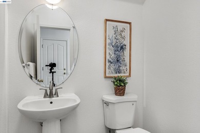 Welcome to 105 Chesapeake Drive, a beautifully maintained home - photo 10