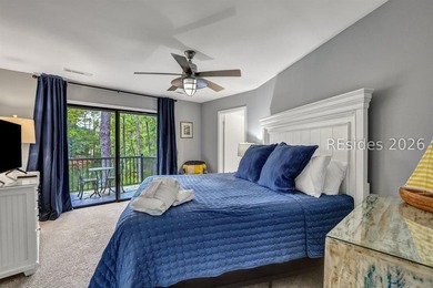 Unique home with a covered, heated pool and bi-fold doors that - photo 42