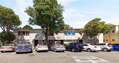 Welcome to 728 Cedar Ave #10, the only unit currently available - photo 5