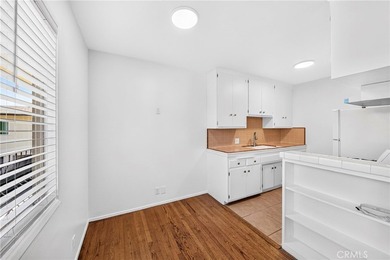 Welcome to 728 Cedar Ave #10, the only unit currently available - photo 9