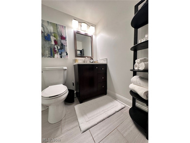 Income Producing Downtown Loft - $1450/mo Tenant in Place - photo 11
