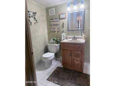 Welcome to 15 Phyllis Ct., a charming 1600 square foot, 3-story - photo 11