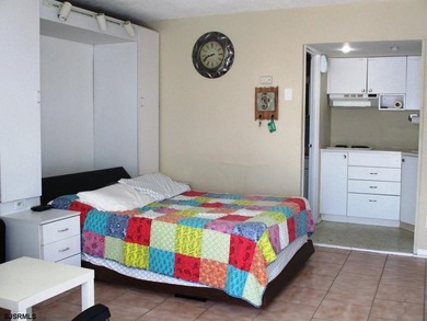 LOWEST CONDO FEE in AC! This ground floor beach block studio - photo 11