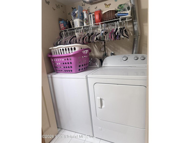 Welcome to 15 Phyllis Ct., a charming 1600 square foot, 3-story - photo 12