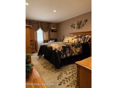 Welcome to 15 Phyllis Ct., a charming 1600 square foot, 3-story - photo 13