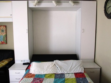 LOWEST CONDO FEE in AC! This ground floor beach block studio - photo 13