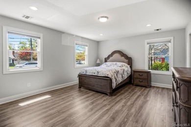 Welcome to 11 Jackson Street in East Islip-a beautifully - photo 15