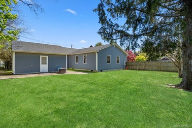Welcome to 11 Jackson Street in East Islip-a beautifully - photo 22