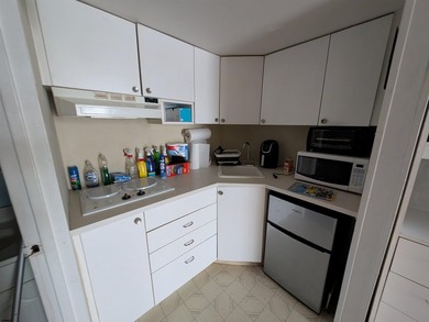 LOWEST CONDO FEE in AC! This ground floor beach block studio - photo 23