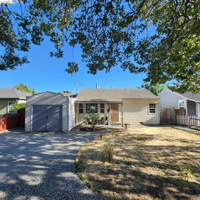 Welcome to 2505 Tennessee Street, a charming Vallejo home with a - photo 1