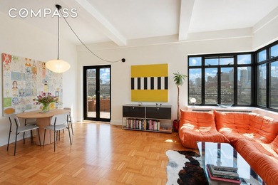 SHOWINGS BY APPOINTMENT ONLY PENTHOUSE DUPLEX WITH WATER VIEWS - photo 3