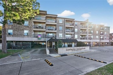 Beautifully updated 2 bedroom, 2 bath professionally managed