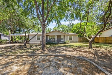 Lake Home Sale Pending in Bonham, Texas
