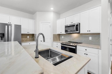 Welcome to Kings River at Litchfield Plantation, where timeless - photo 14