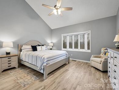 Imagine arriving to a beautifully appointed, fully furnished - photo 16