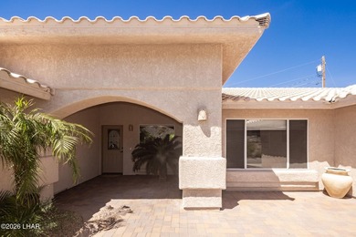 Beautifully maintained single-owner home offering 3 bedrooms, 2 - photo 6