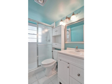 Private, first floor corner unit, furnished 2 bedroom/1.5 bath - photo 17