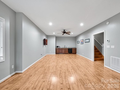 Imagine arriving to a beautifully appointed, fully furnished - photo 30