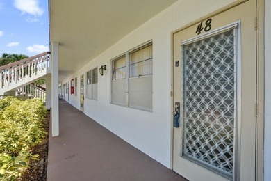 Private, first floor corner unit, furnished 2 bedroom/1.5 bath - photo 30