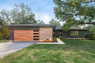 Lake Home Sale Pending in Westerville, Ohio