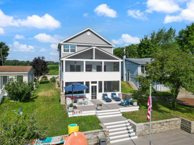 Wawasee Channel- Open Sat 1pm to 3pm - Lake Home For Sale in Syracuse, Indiana