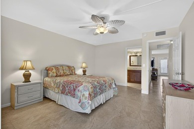 Welcome to this beautifully renovated 2 bed 2 bath spacious - photo 12