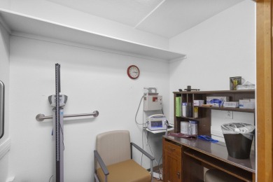 This commercial property offers a prime investment opportunity