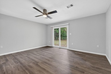 Centrally located in the heart of Fort Walton Beach, this - photo 17