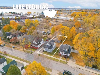 Lake Cadillac Home For Sale in Cadillac Michigan
